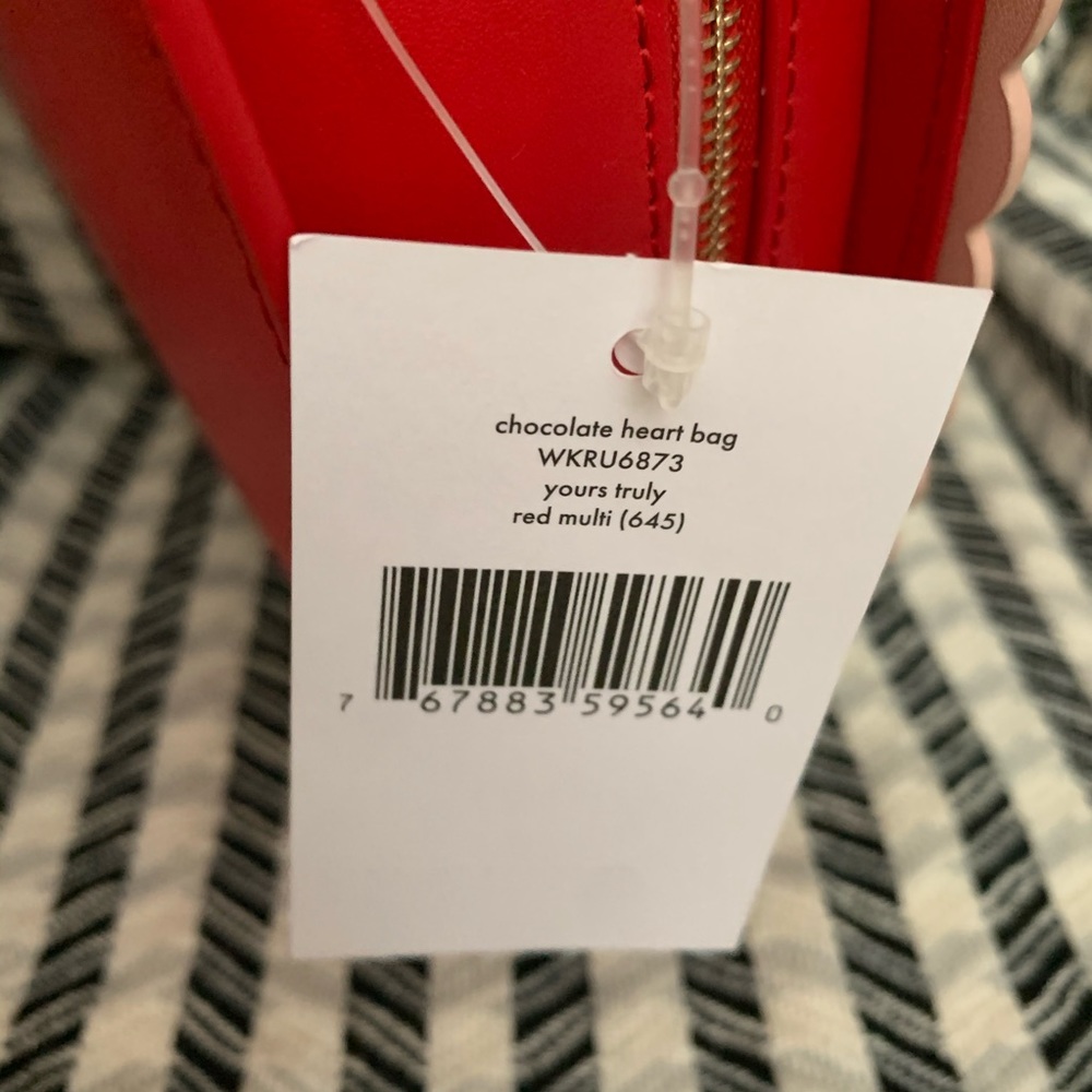 Yours truly Kate spade heart crossbody red multi - Picture 5 of 6